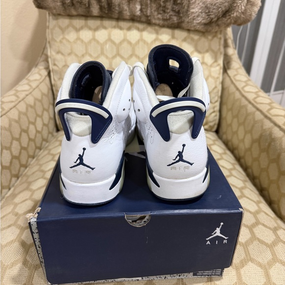 Jordan 6 Midnight Navy size 10 used - Picture 4 of 5
